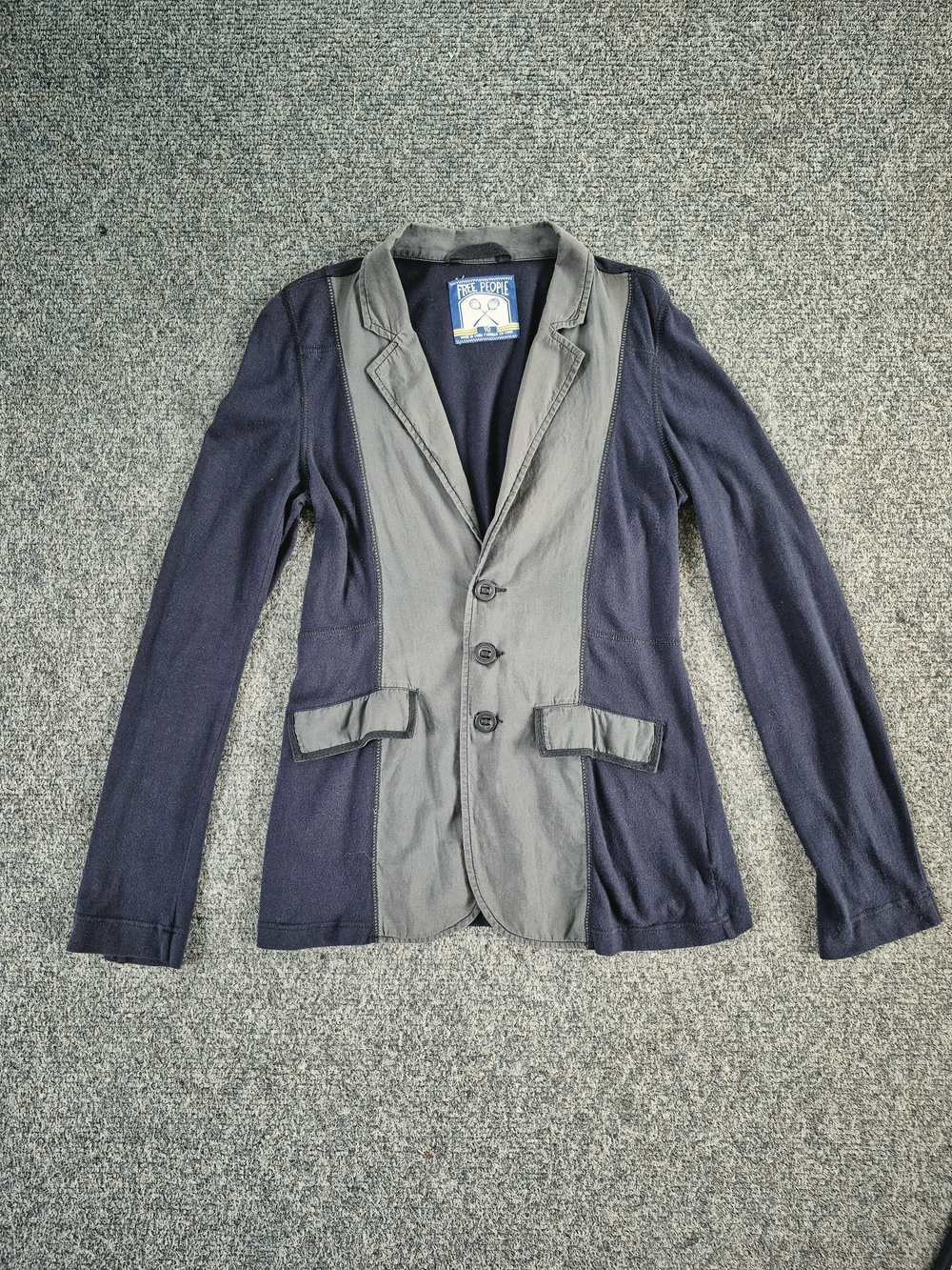 Free People VINTAGE Two-Tone Navy and Gray Knit Blazer-10